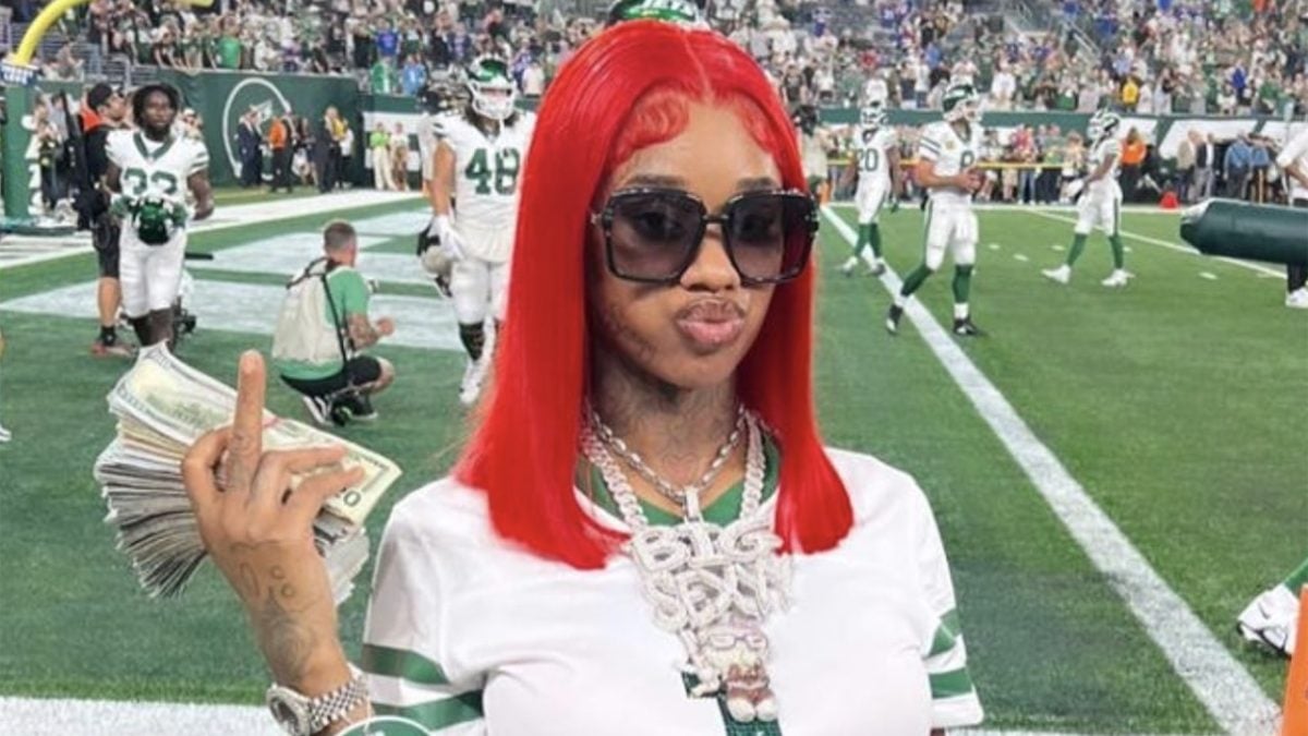 SEXYY RED ADDRESSES 'COOCHIE' CONFUSION FOLLOWING SEX TAPE LEAK - Loud